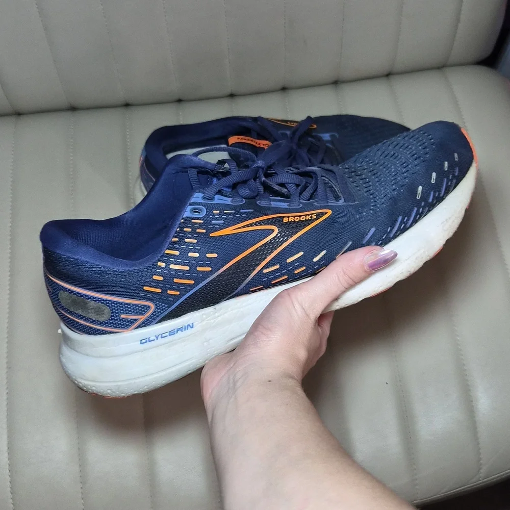 Men's Athletic Running Shoes - Navy with Orange Accents 10.5